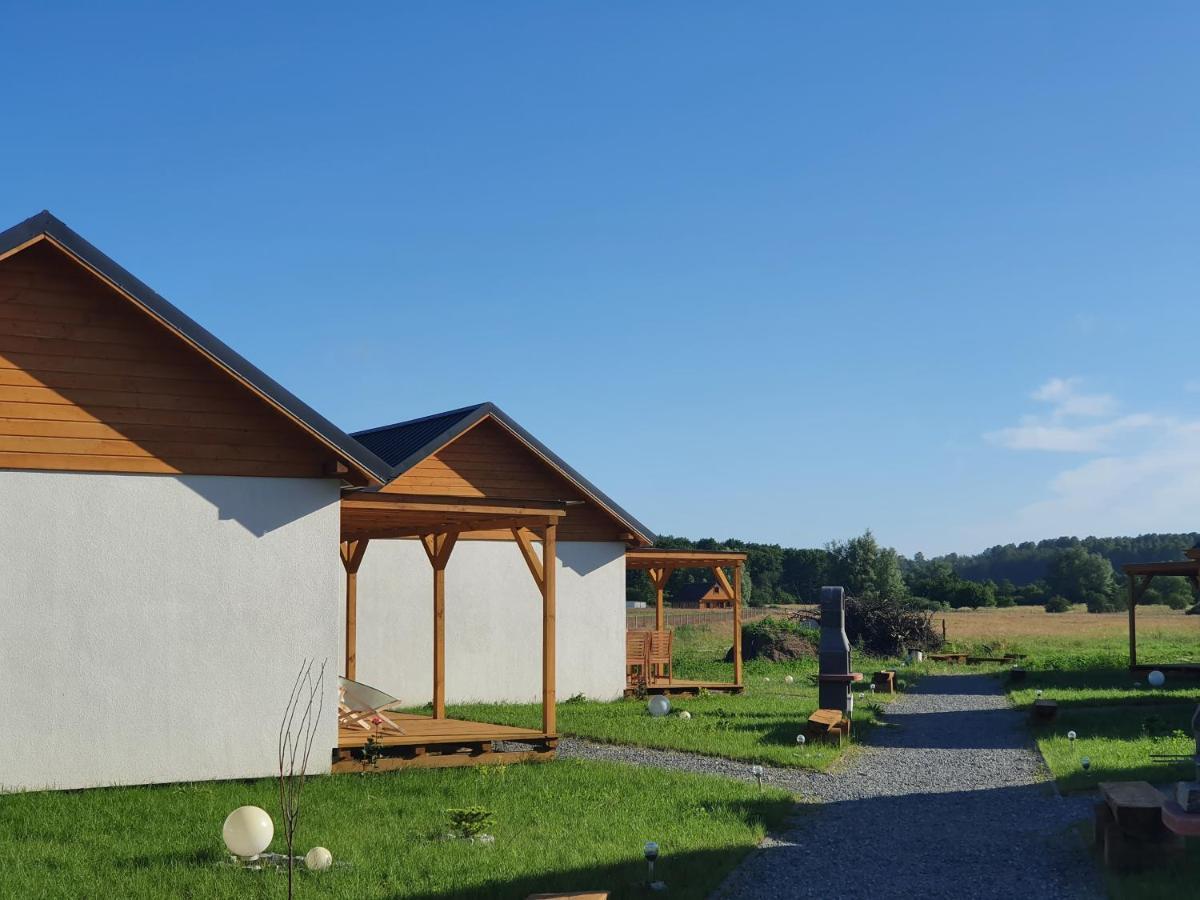 Zakatek Baltyku - Domki Letniskowe Nad Morzem I Jeziorem Jezierzany Exterior photo